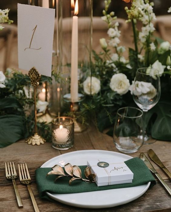 Dark Green and White Wedding Table Decor