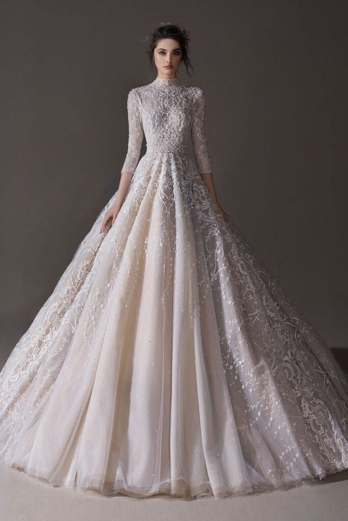 Elegant-Classic Wedding Gown
