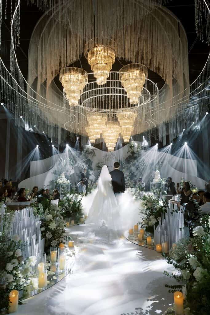 Glamour Wedding at Luxurious Hotel