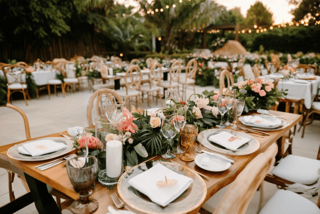 Tropical Luxe wedding theme