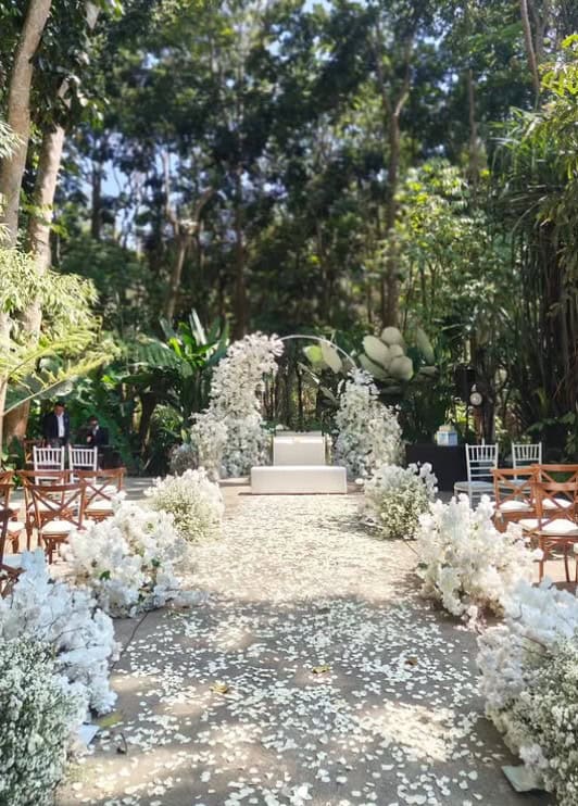 Arch Wedding Decoration at Imah Seniman Lembang Bandung