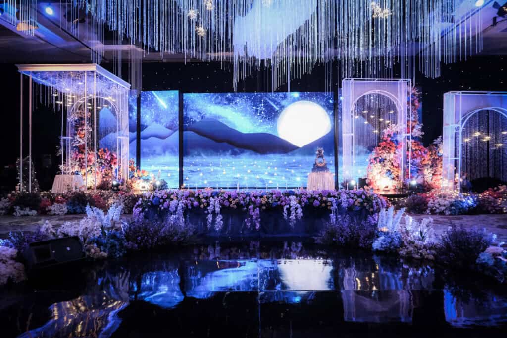 Main Stage Indoor Wedding Decoration